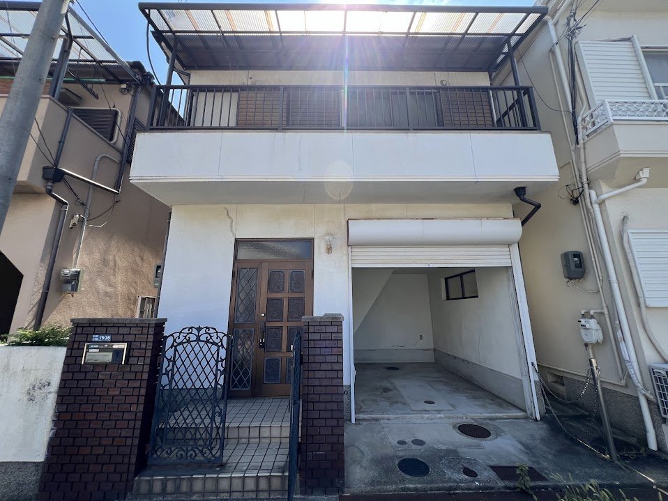 葛の葉町借家 